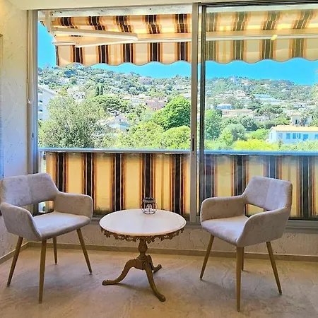 Appartement Apparemment 2 Piece Piscine Sur Toit 500m Cannes 2km Vallauris