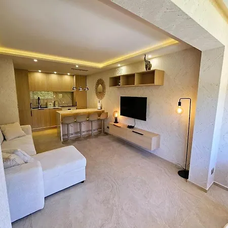 Apparemment 2 Piece Piscine Sur Toit 500m Cannes 2km Apartamento Vallauris