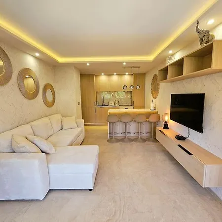 Apartamento Apparemment 2 Piece Piscine Sur Toit 500m Cannes 2km